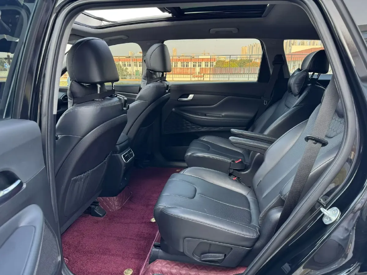 2023 Hyundai Santafe 2.0T 230HP L4 8AT,autocango,china used car exporter,china ev exporter,chinese used car exporter,chinese used ev exporter