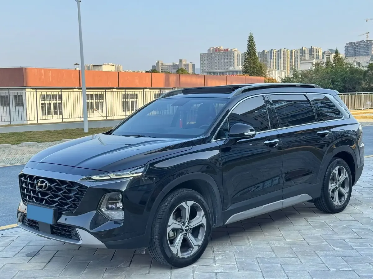 2023 Hyundai Santafe 2.0T 230HP L4 8AT,autocango,china used car exporter,china ev exporter,chinese used car exporter,chinese used ev exporter