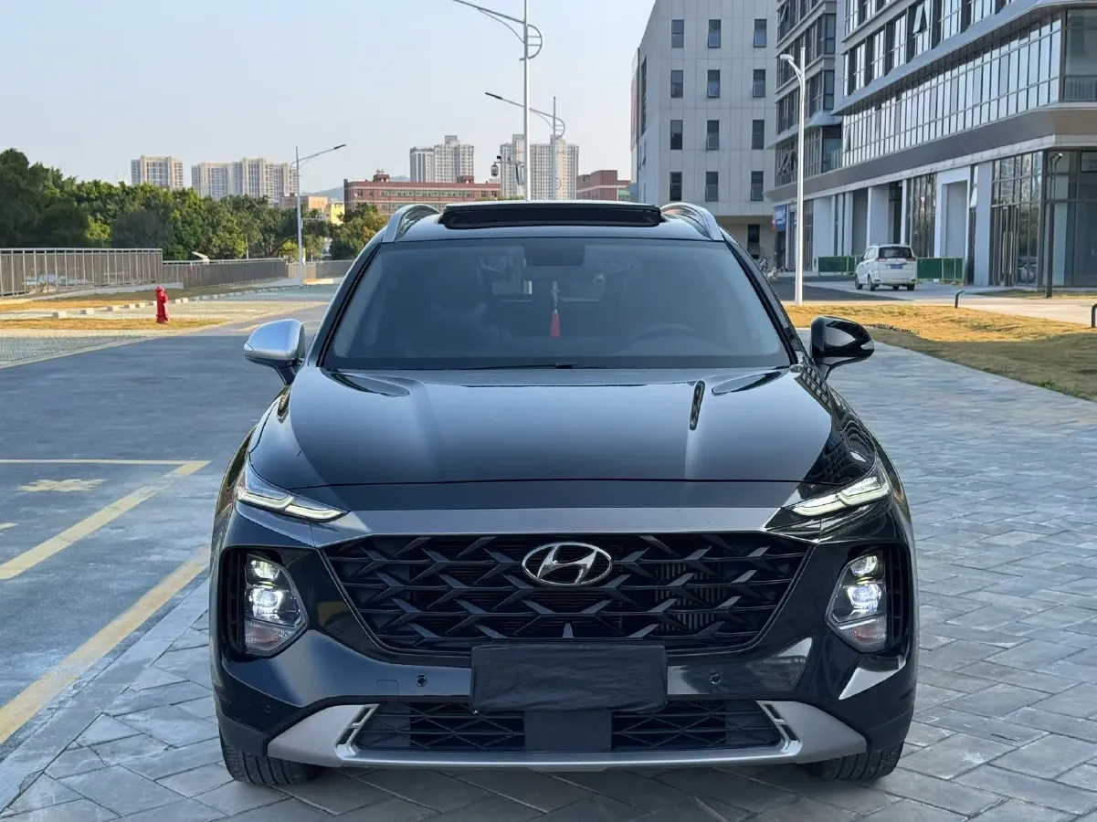 2023 Hyundai Santafe 2.0T 230HP L4 8AT,autocango,china used car exporter,china ev exporter,chinese used car exporter,chinese used ev exporter