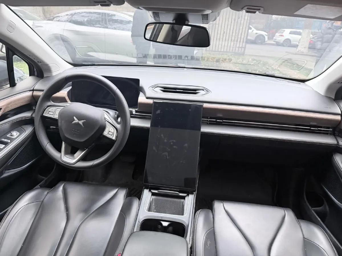 2024 Xpeng P5 BEV 55.4KWH,autocango,china used car exporter,china ev exporter,chinese used car exporter,chinese used ev exporter