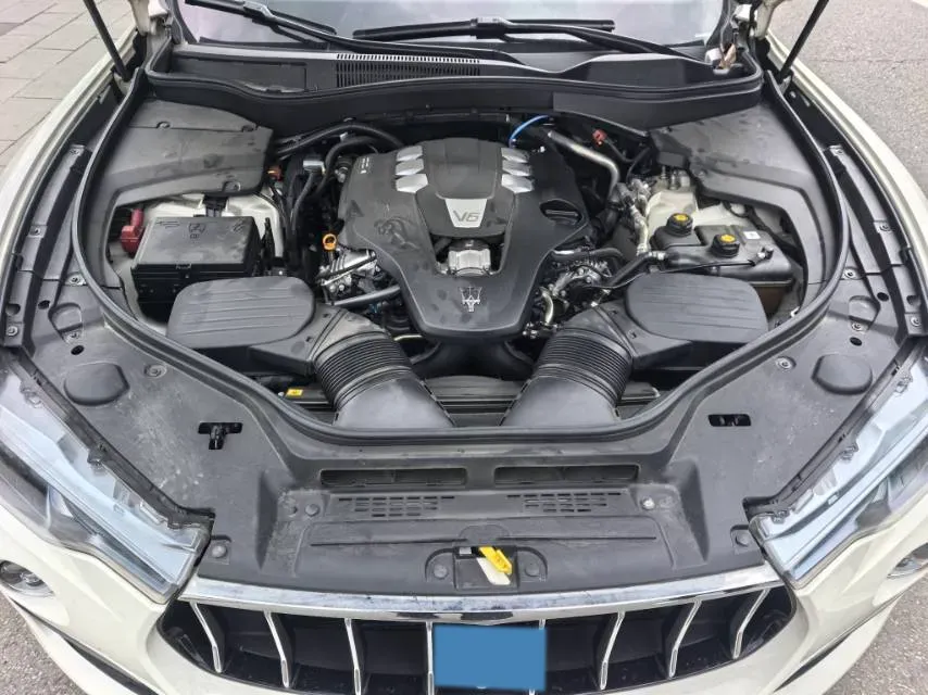 2019 Maserati Levante 3.0T 350HP V6 8AT,autocango,china used car exporter,china ev exporter,chinese used car exporter,chinese used ev exporter