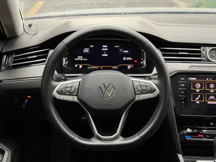 2023 Volkswagen Magotan 2.0T 186HP L4 7DCT,autocango,china used car exporter,china ev exporter,chinese used car exporter,chinese used ev exporter
