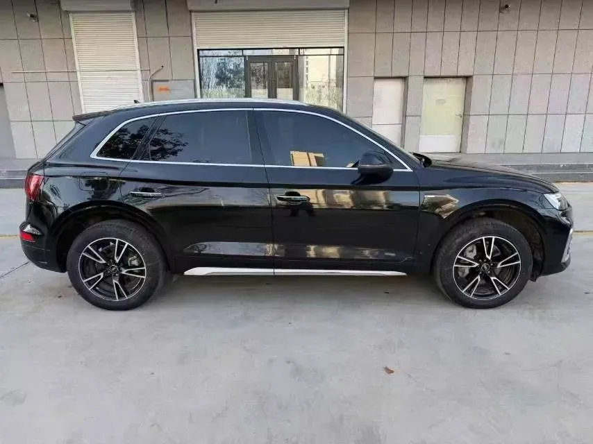 2022 Audi Q5L 2.0T 190HP L4 7DCT,autocango,china used car exporter,china ev exporter,chinese used car exporter,chinese used ev exporter