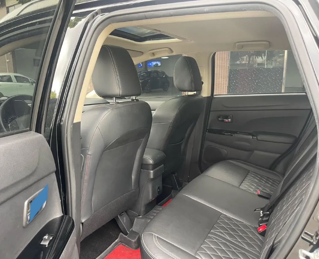 2020 Mitsubishi ASX 2.0L 166HP L4 CVT,autocango,china used car exporter,china ev exporter,chinese used car exporter,chinese used ev exporter