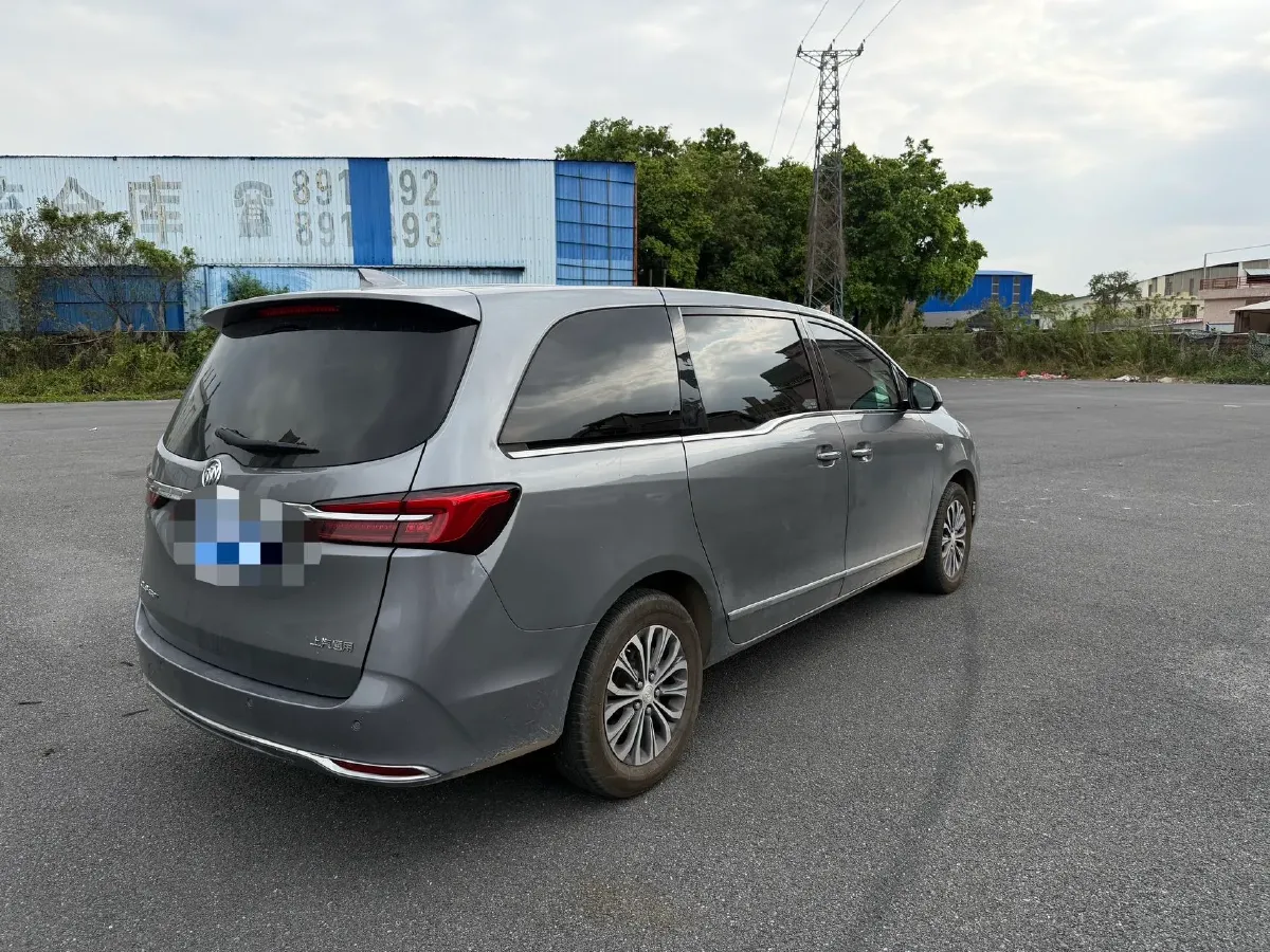 2022 Buick GL8 2.0T 237HP L4 9AT,autocango,china used car exporter,china ev exporter,chinese used car exporter,chinese used ev exporter