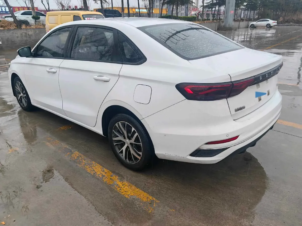 2022 Geely Emgrand 1.5L 114HP L4 5MT,autocango,china used car exporter,china ev exporter,chinese used car exporter,chinese used ev exporter