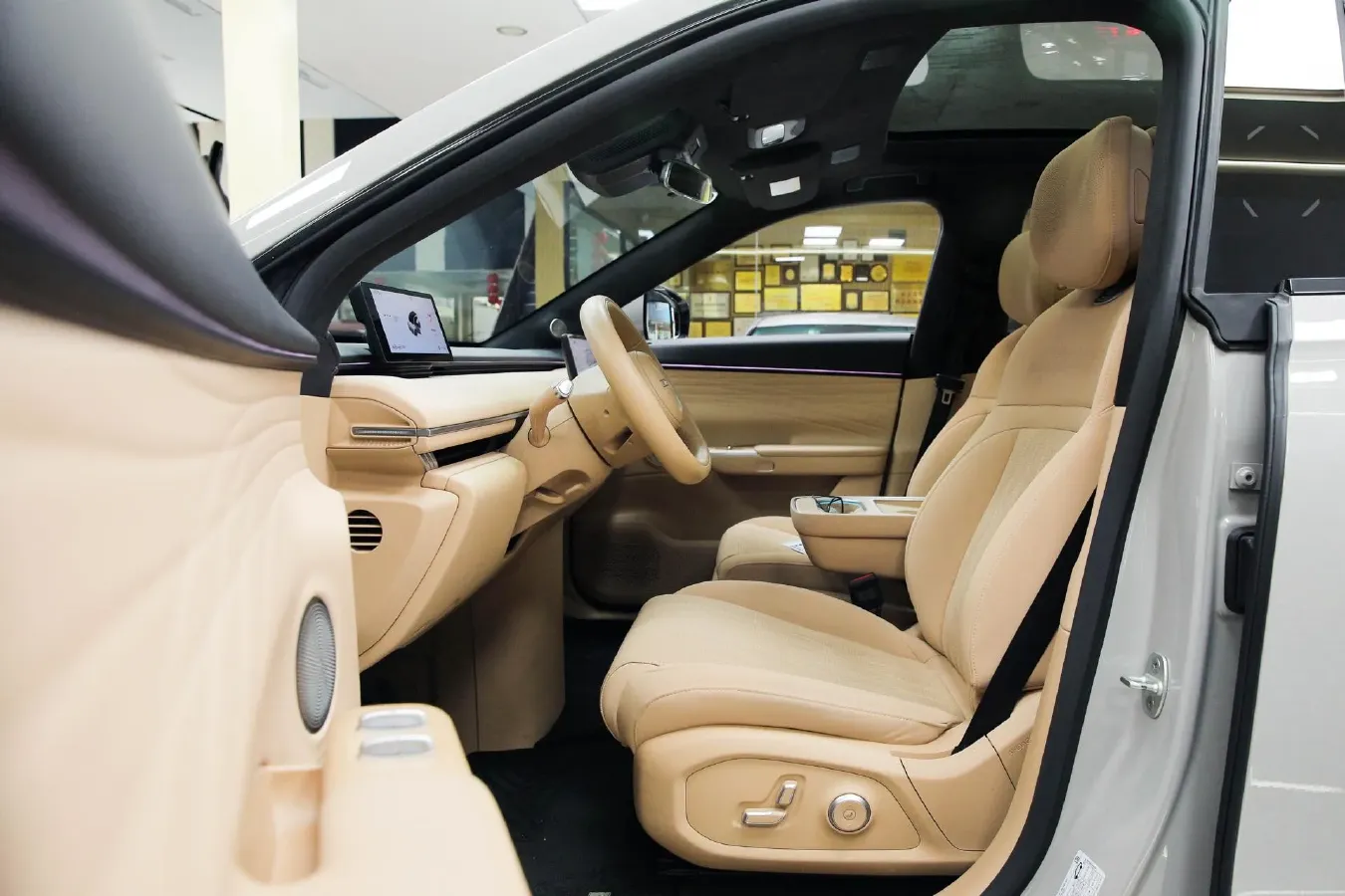 2025 Exceed Sterra ET REEV 156HP REEV,autocango,china used car exporter,china ev exporter,chinese used car exporter,chinese used ev exporter