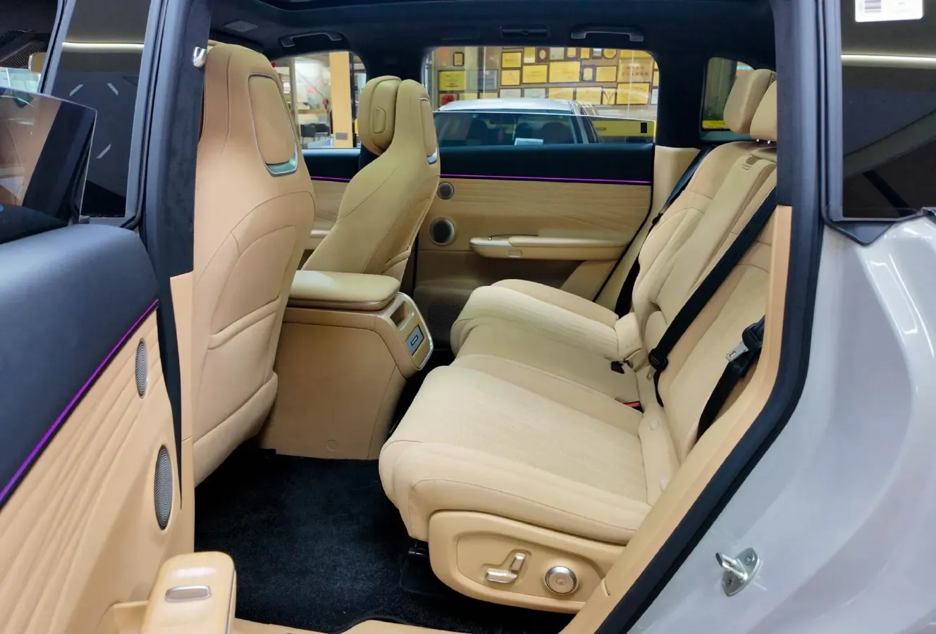 2025 Exceed Sterra ET REEV 156HP REEV,autocango,china used car exporter,china ev exporter,chinese used car exporter,chinese used ev exporter