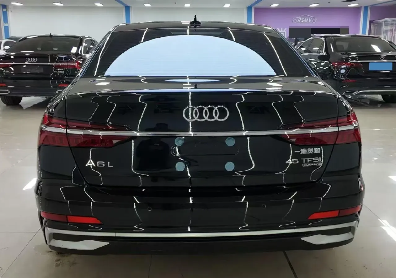 2024 Audi A6L 2.0T 245HP L4 7DCT,autocango,china used car exporter,china ev exporter,chinese used car exporter,chinese used ev exporter