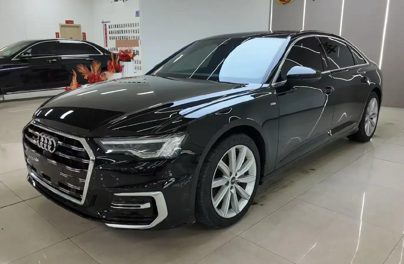 2024 Audi A6L 2.0T 245HP L4 7DCT,autocango,china used car exporter,china ev exporter,chinese used car exporter,chinese used ev exporter