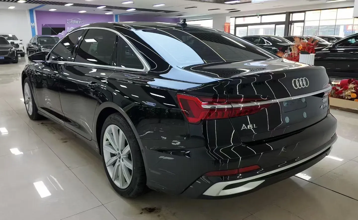 2024 Audi A6L 2.0T 245HP L4 7DCT,autocango,china used car exporter,china ev exporter,chinese used car exporter,chinese used ev exporter