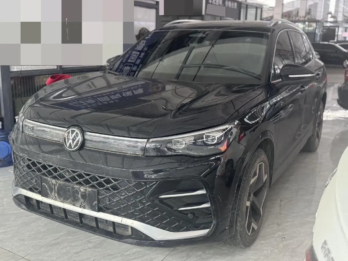 2024 Volkswagen Tiguan L 2.0T 220HP L4 7DCT,autocango,china used car exporter,china ev exporter,chinese used car exporter,chinese used ev exporter