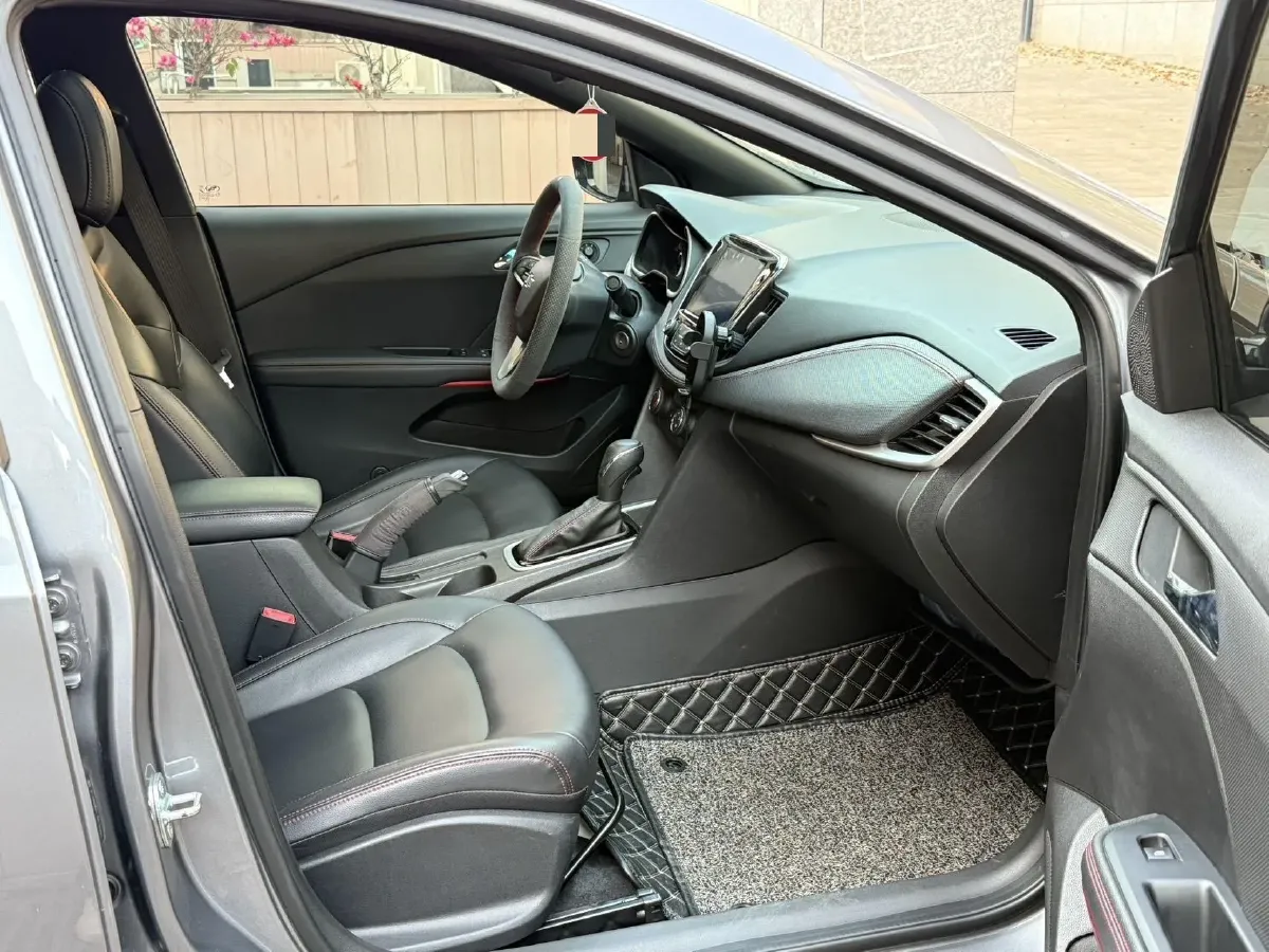 2020 Chevrolet Monza 1.3T 163HP L3 6AT,autocango,china used car exporter,china ev exporter,chinese used car exporter,chinese used ev exporter