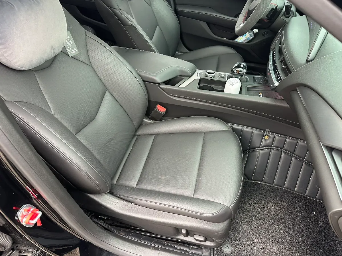 2025 Cadillac CT5 2.0T 237HP L4 10AT,autocango,china used car exporter,china ev exporter,chinese used car exporter,chinese used ev exporter