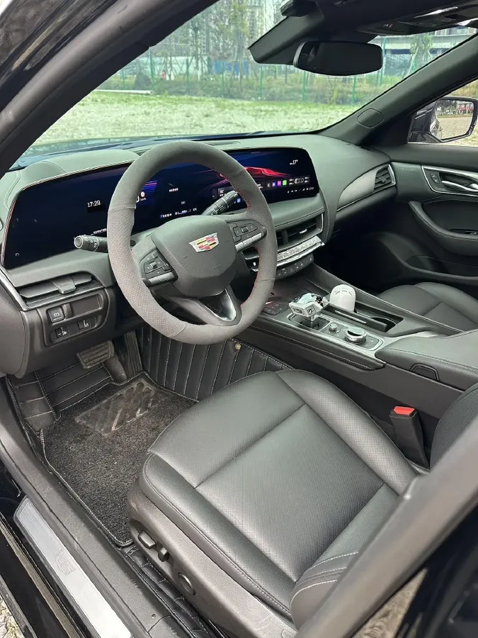 2025 Cadillac CT5 2.0T 237HP L4 10AT,autocango,china used car exporter,china ev exporter,chinese used car exporter,chinese used ev exporter