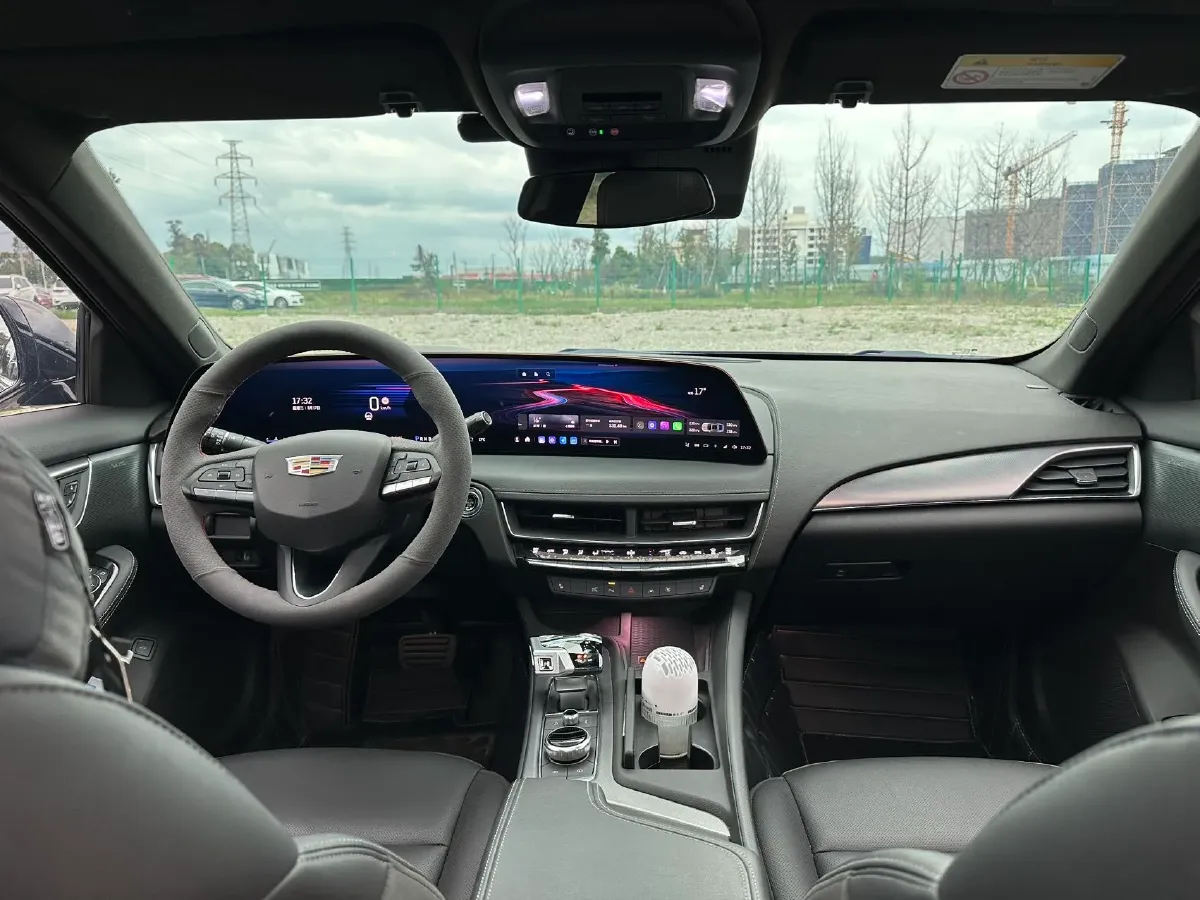 2025 Cadillac CT5 2.0T 237HP L4 10AT,autocango,china used car exporter,china ev exporter,chinese used car exporter,chinese used ev exporter