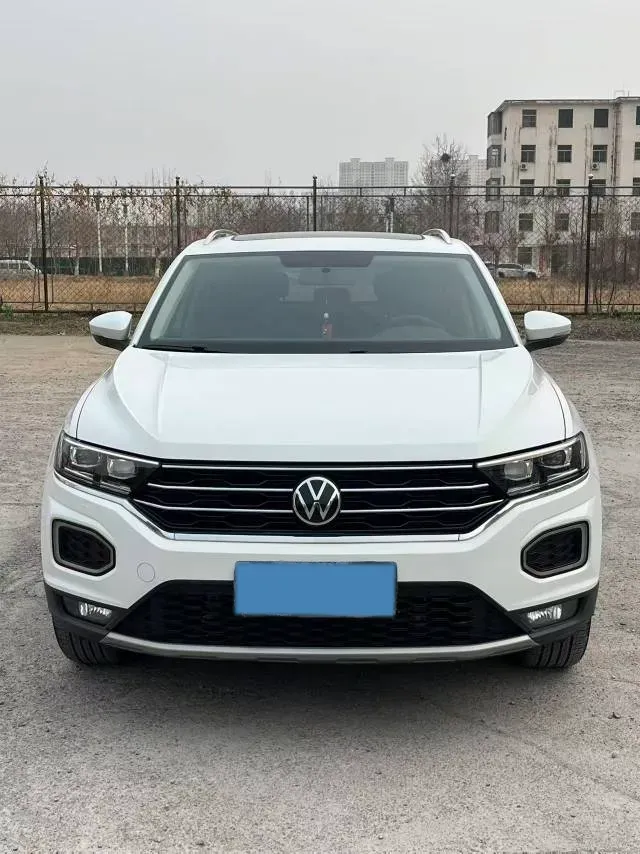 2022 Volkswagen T-Roc 1.4T 150HP L4 7DCT,autocango,china used car exporter,china ev exporter,chinese used car exporter,chinese used ev exporter