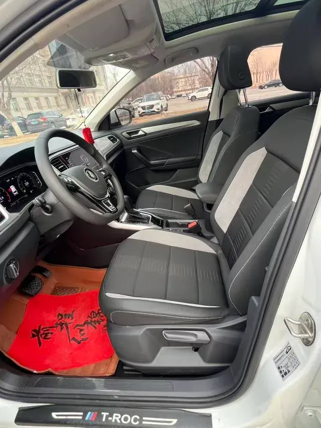 2022 Volkswagen T-Roc 1.4T 150HP L4 7DCT,autocango,china used car exporter,china ev exporter,chinese used car exporter,chinese used ev exporter