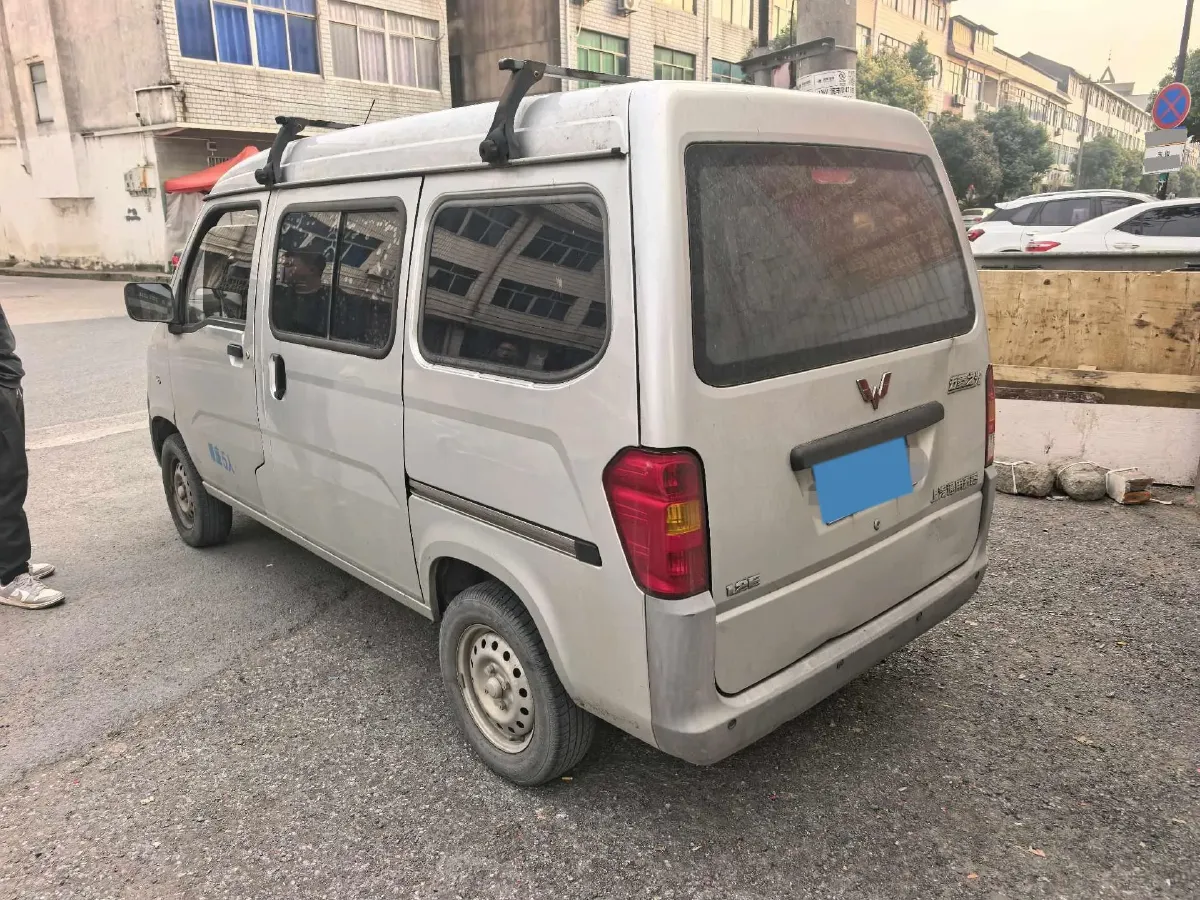 2019 WuLing ZhiGuang 1.2L 82HP L4 5MT,autocango,china used car exporter,china ev exporter,chinese used car exporter,chinese used ev exporter