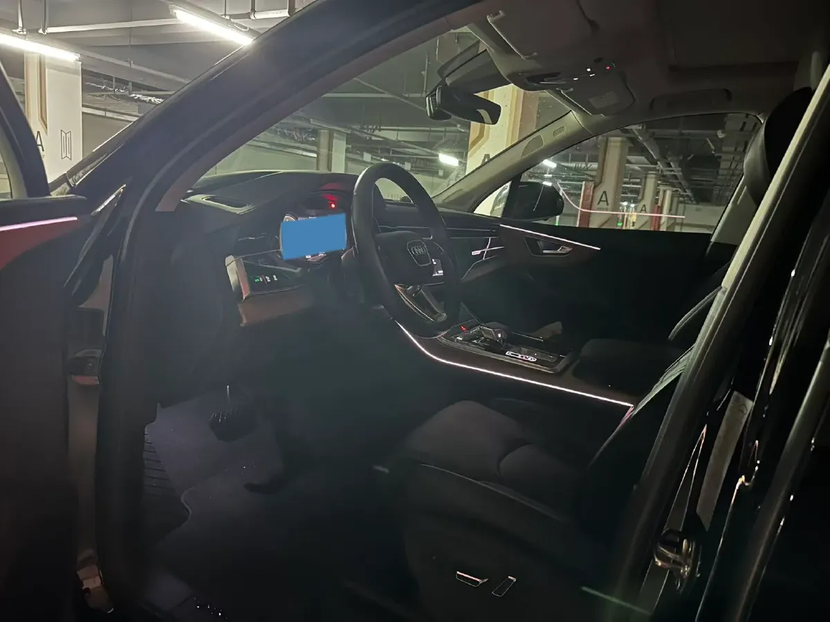 2021 Audi Q7 3.0T 340HP V6 8AT,autocango,china used car exporter,china ev exporter,chinese used car exporter,chinese used ev exporter