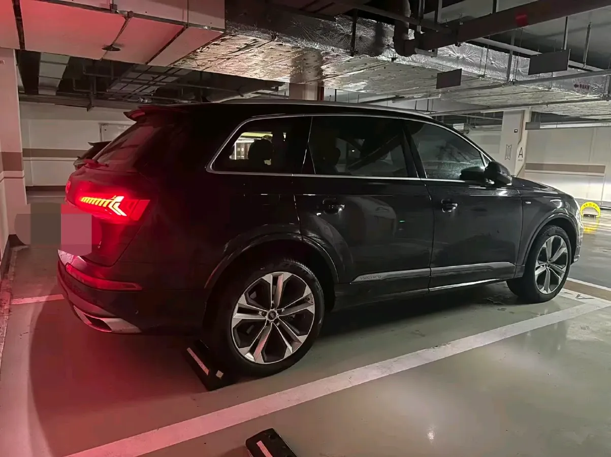 2021 Audi Q7 3.0T 340HP V6 8AT,autocango,china used car exporter,china ev exporter,chinese used car exporter,chinese used ev exporter