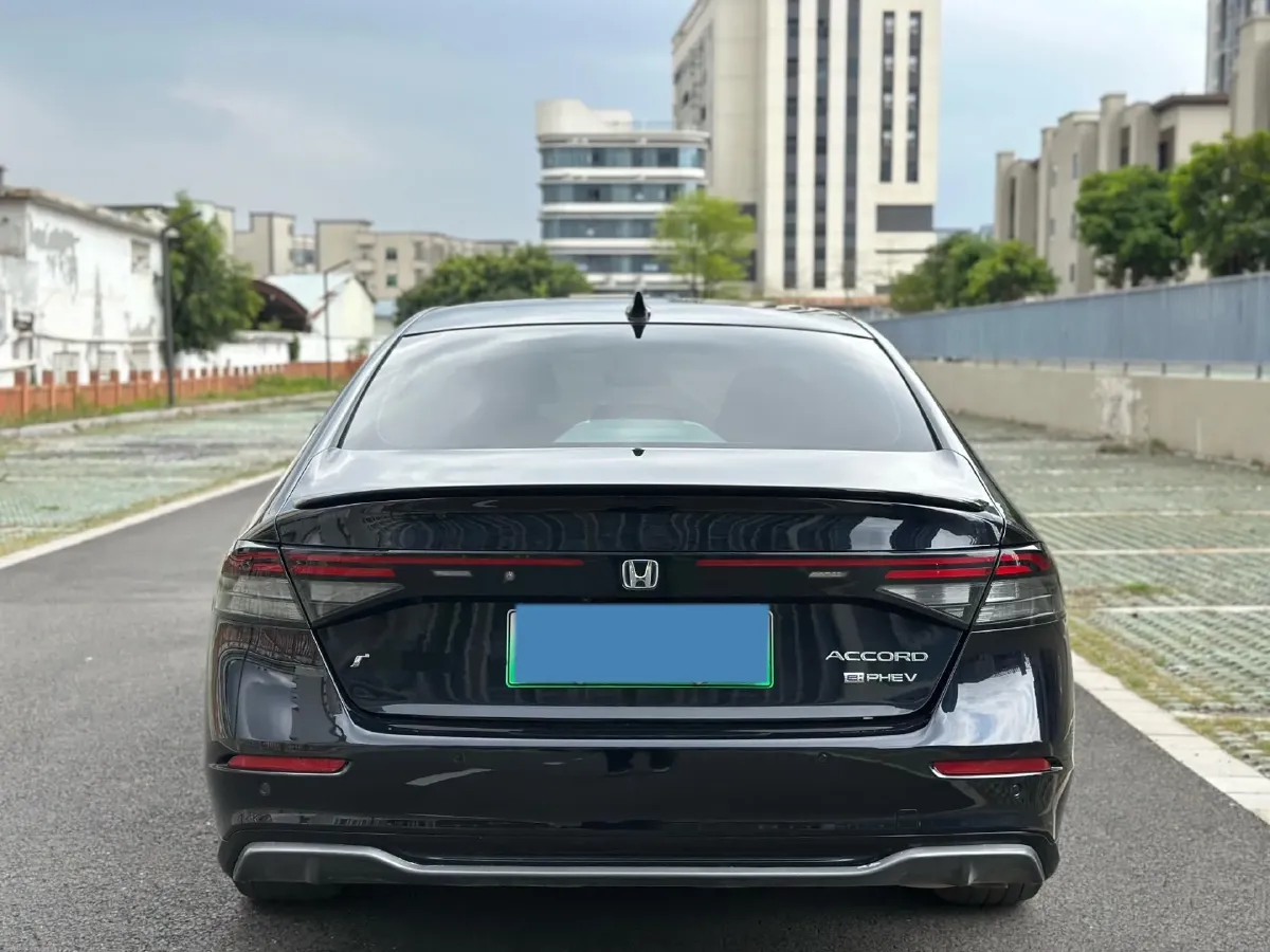 2023 Honda Accord 2.0L 148HP L4 E-CVT PHEV 17.7KWH,autocango,china used car exporter,china ev exporter,chinese used car exporter,chinese used ev exporter