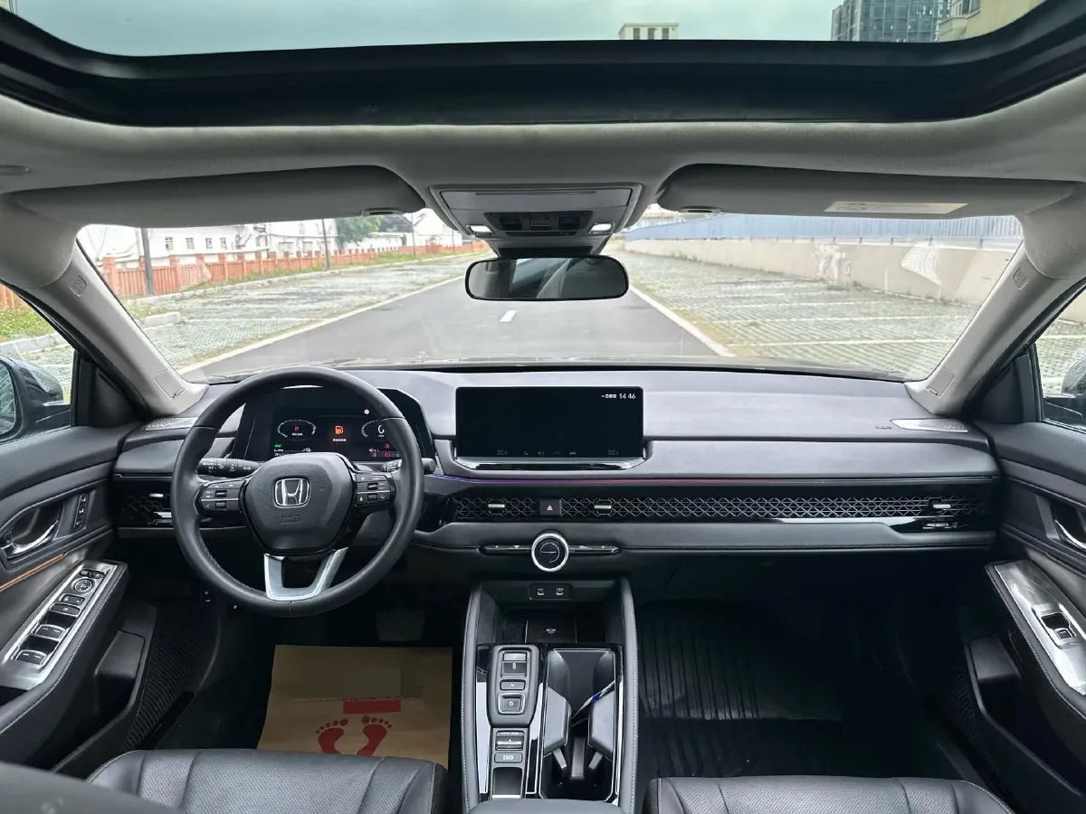 2023 Honda Accord 2.0L 148HP L4 E-CVT PHEV 17.7KWH,autocango,china used car exporter,china ev exporter,chinese used car exporter,chinese used ev exporter