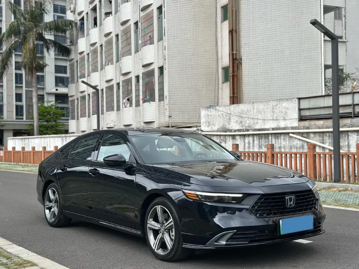 2023 Honda Accord 2.0L 148HP L4 E-CVT PHEV 17.7KWH,autocango,china used car exporter,china ev exporter,chinese used car exporter,chinese used ev exporter