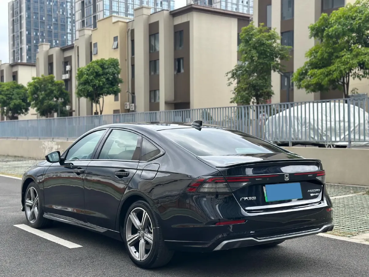 2023 Honda Accord 2.0L 148HP L4 E-CVT PHEV 17.7KWH,autocango,china used car exporter,china ev exporter,chinese used car exporter,chinese used ev exporter