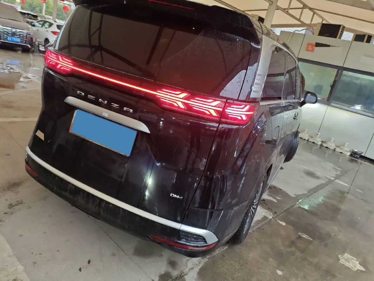 2024 Denza D9 1.5T 139HP L4 E-CVT PHEV 40KWH,autocango,china used car exporter,china ev exporter,chinese used car exporter,chinese used ev exporter