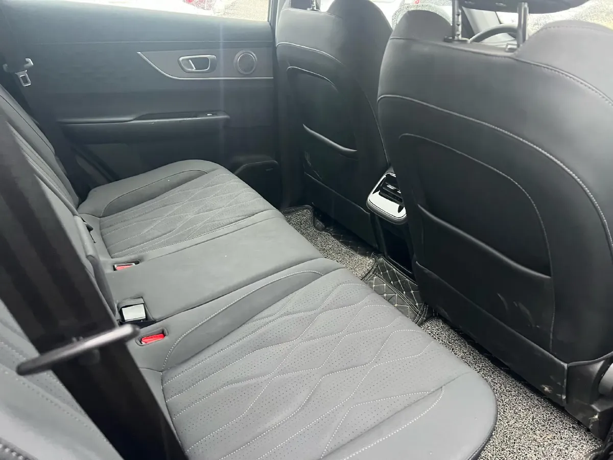 2025 Fulwin FulwinT8 1.5T 156HP L4 1DHT PHEV 18.67KWH,autocango,china used car exporter,china ev exporter,chinese used car exporter,chinese used ev exporter