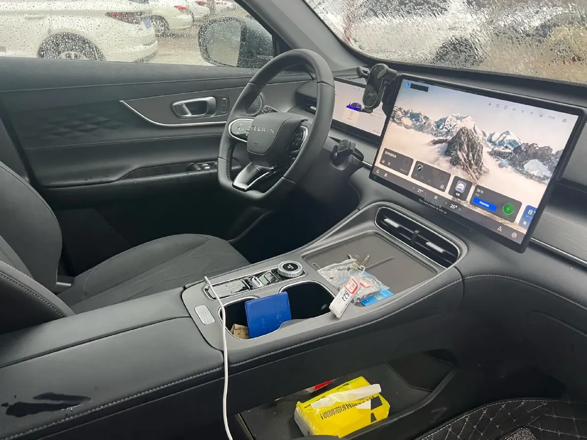 2025 Fulwin FulwinT8 1.5T 156HP L4 1DHT PHEV 18.67KWH,autocango,china used car exporter,china ev exporter,chinese used car exporter,chinese used ev exporter