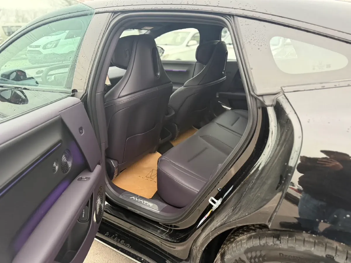 2025 Avatr 06 BEV,autocango,china used car exporter,china ev exporter,chinese used car exporter,chinese used ev exporter