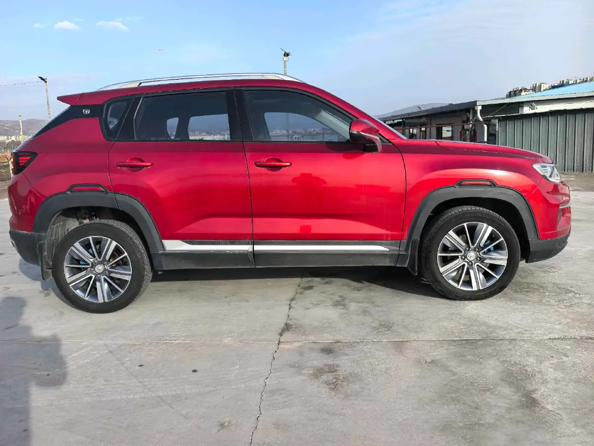 2019 ChangAn CS35 Plus 1.6L 128HP L4 5MT,autocango,china used car exporter,china ev exporter,chinese used car exporter,chinese used ev exporter