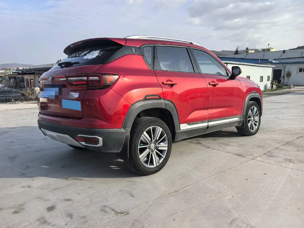2019 ChangAn CS35 Plus 1.6L 128HP L4 5MT,autocango,china used car exporter,china ev exporter,chinese used car exporter,chinese used ev exporter