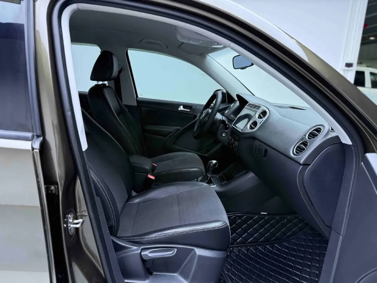 2017 MAXUS T60 2.0T 224HP L4 6AT,autocango,china used car exporter,china ev exporter,chinese used car exporter,chinese used ev exporter