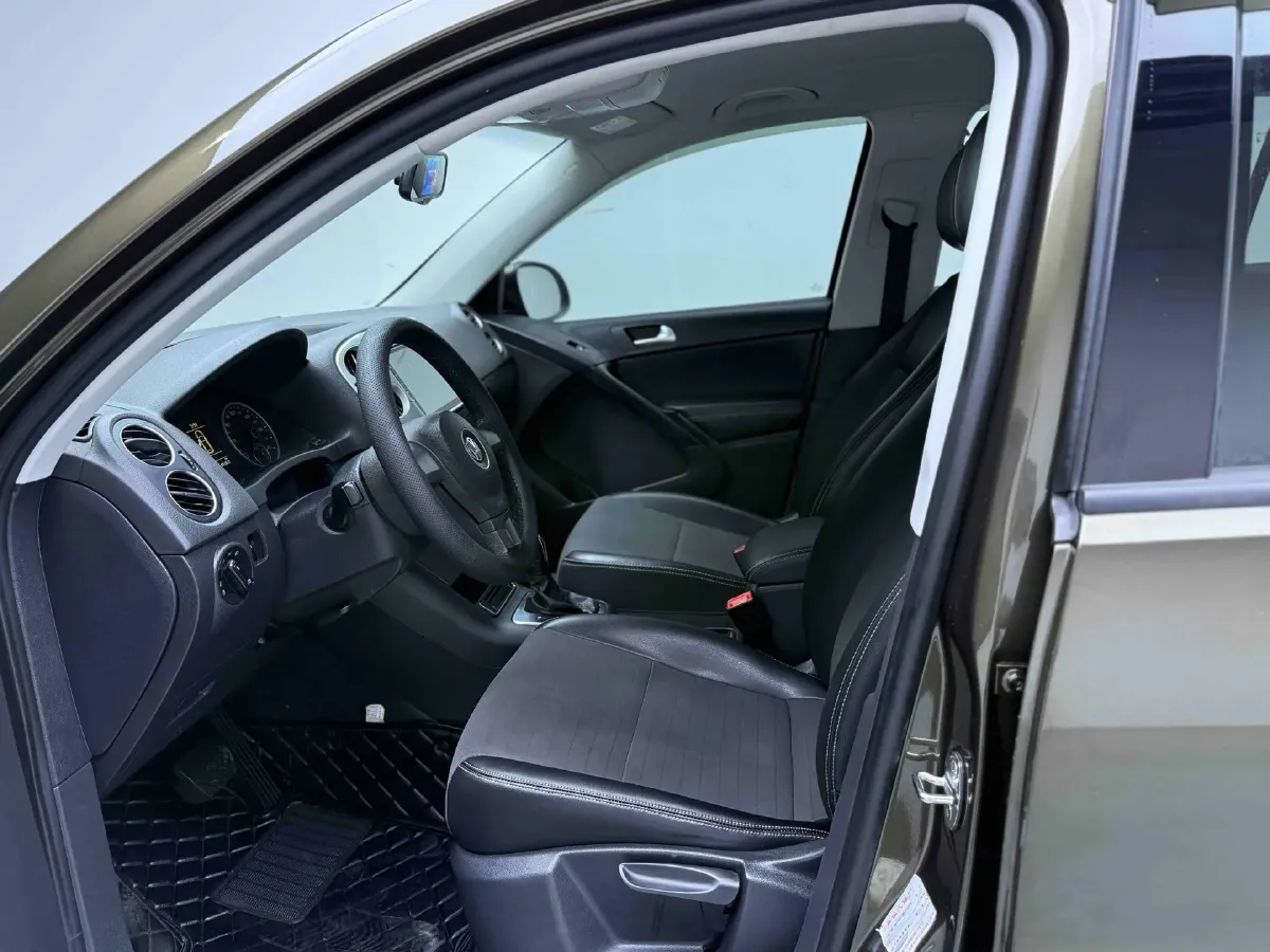 2017 MAXUS T60 2.0T 224HP L4 6AT,autocango,china used car exporter,china ev exporter,chinese used car exporter,chinese used ev exporter