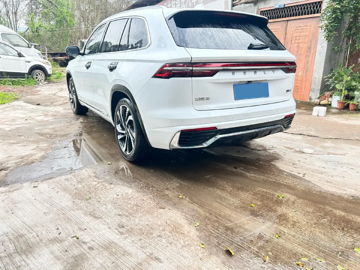 2021 Geely Monjaro 2.0T 218HP L4 7DCT,autocango,china used car exporter,china ev exporter,chinese used car exporter,chinese used ev exporter