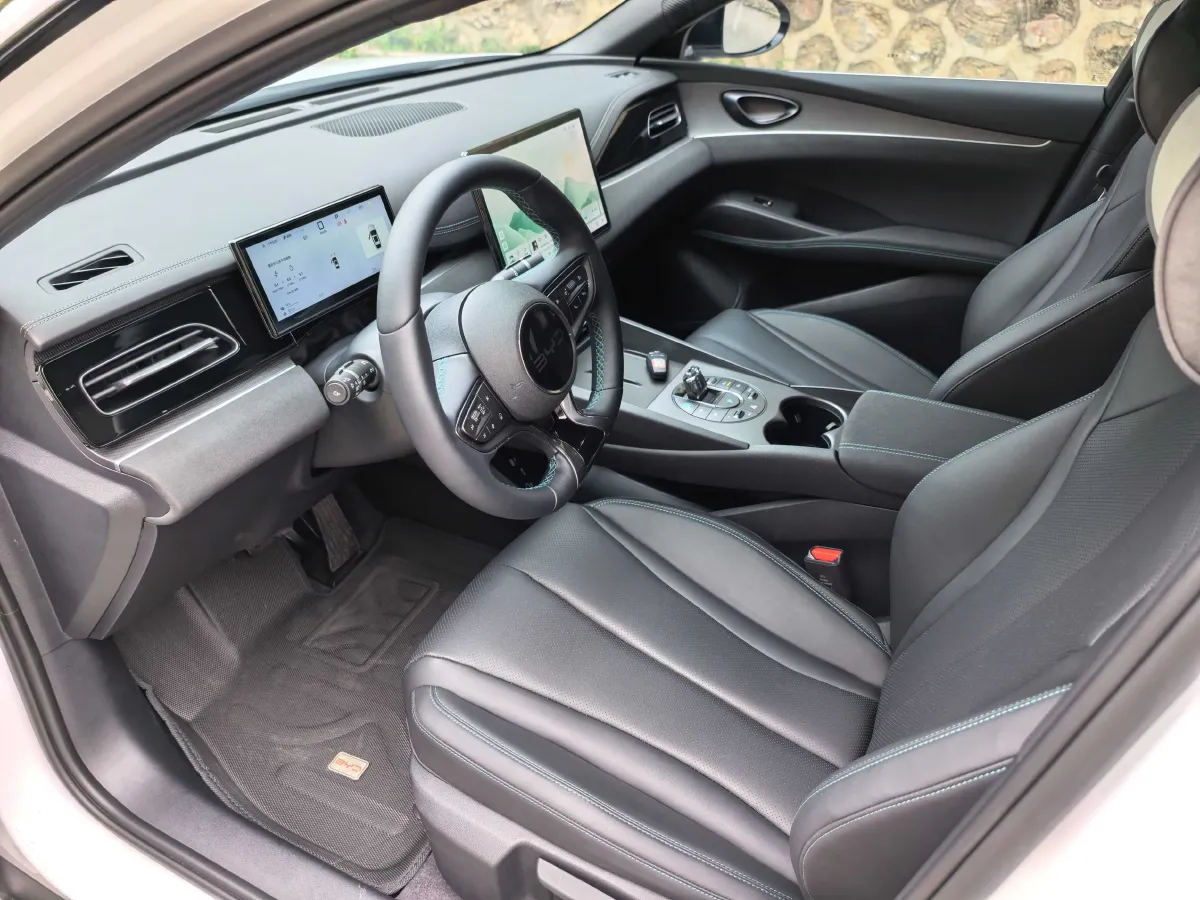 2025 BYD Seal06 1.5L 101HP L4 E-CVT PHEV 10.08KWH,autocango,china used car exporter,china ev exporter,chinese used car exporter,chinese used ev exporter