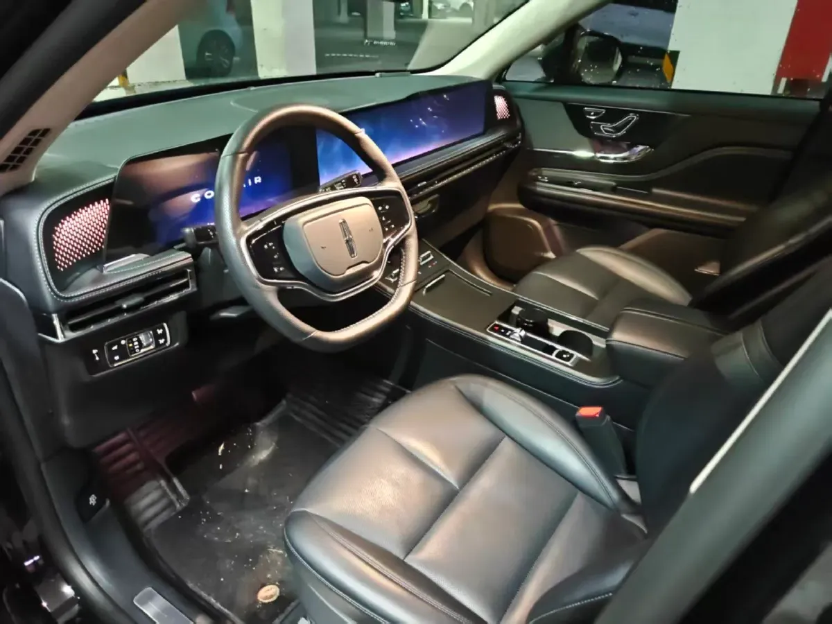 2023 Lincoln Corsair 2.0T 261HP L4 8AT,autocango,china used car exporter,china ev exporter,chinese used car exporter,chinese used ev exporter