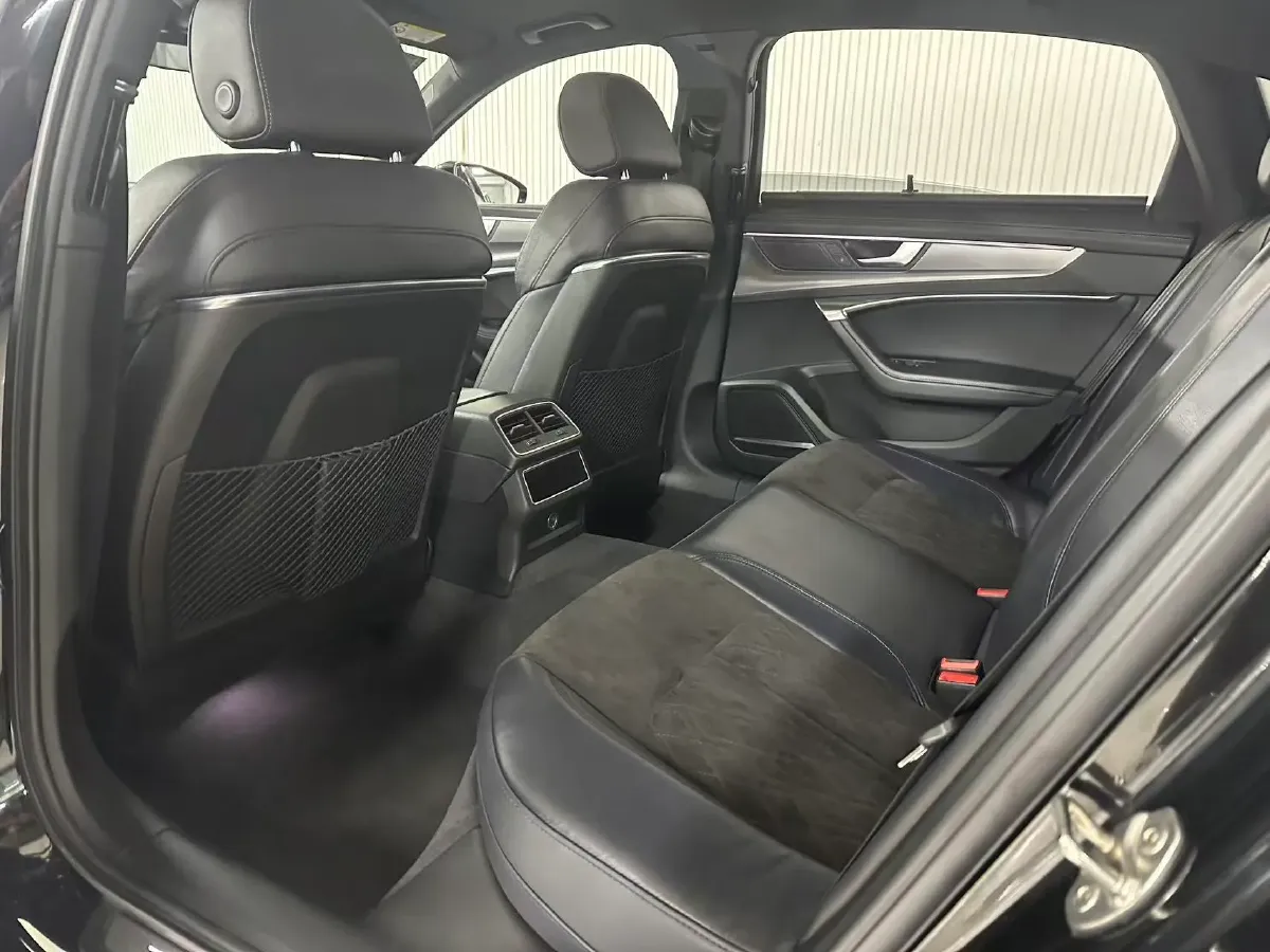 2020 Audi A6L 3.0T 340HP V6 7DCT,autocango,china used car exporter,china ev exporter,chinese used car exporter,chinese used ev exporter