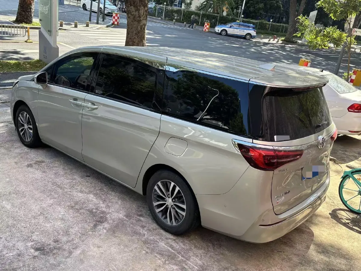 2021 Buick GL8 2.0T 237HP L4 9AT,autocango,china used car exporter,china ev exporter,chinese used car exporter,chinese used ev exporter