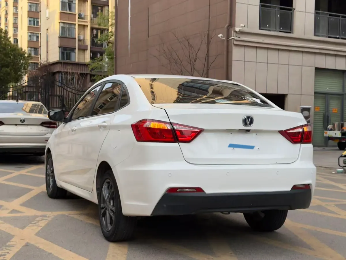 2021 ChangAn Eado DT 1.6L 125HP L4 4AT,autocango,china used car exporter,china ev exporter,chinese used car exporter,chinese used ev exporter