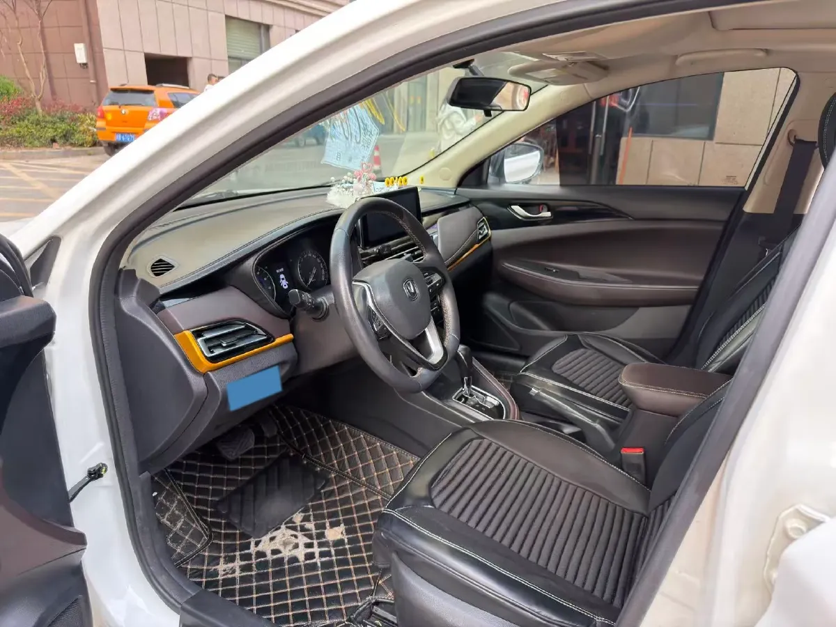 2021 ChangAn Eado DT 1.6L 125HP L4 4AT,autocango,china used car exporter,china ev exporter,chinese used car exporter,chinese used ev exporter