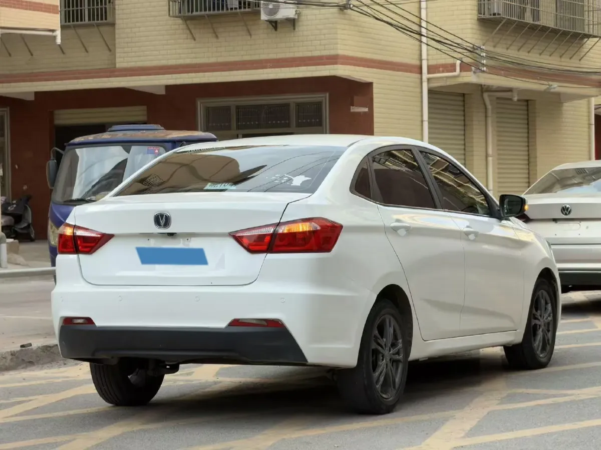 2021 ChangAn Eado DT 1.6L 125HP L4 4AT,autocango,china used car exporter,china ev exporter,chinese used car exporter,chinese used ev exporter