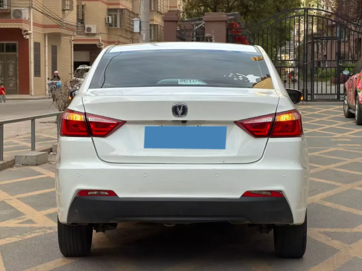 2021 ChangAn Eado DT 1.6L 125HP L4 4AT,autocango,china used car exporter,china ev exporter,chinese used car exporter,chinese used ev exporter