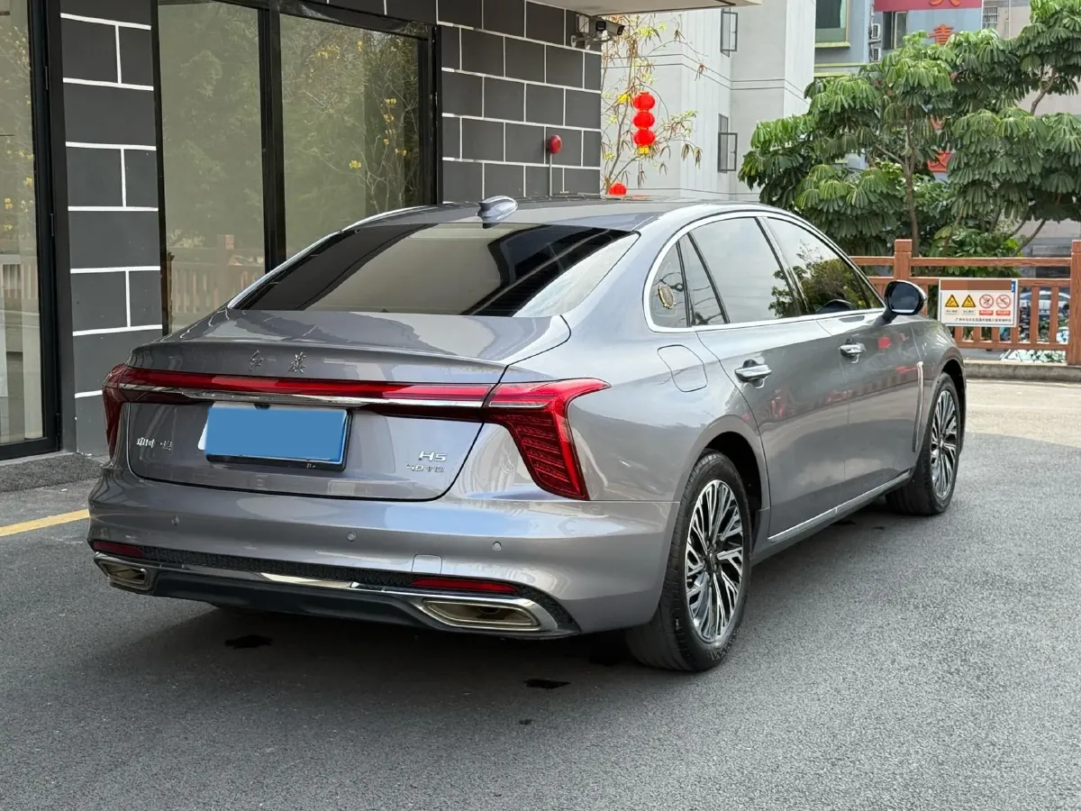 2023 HongQi H5 2.0T 224HP L4 8AT,autocango,china used car exporter,china ev exporter,chinese used car exporter,chinese used ev exporter