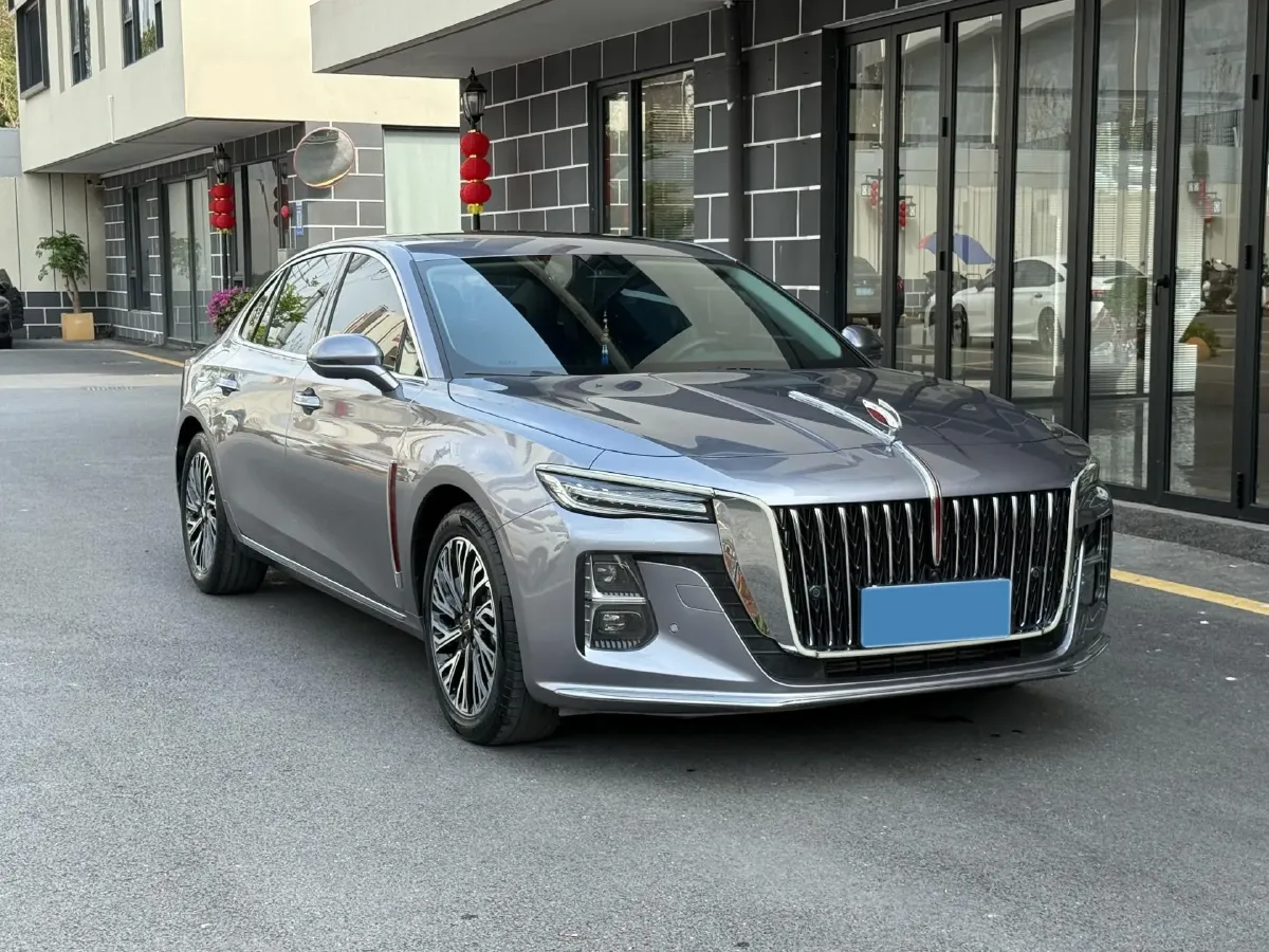 2023 HongQi H5 2.0T 224HP L4 8AT,autocango,china used car exporter,china ev exporter,chinese used car exporter,chinese used ev exporter