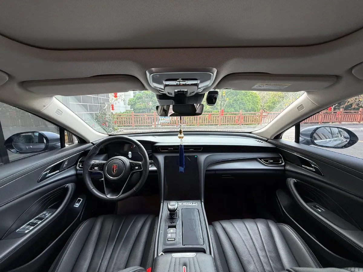 2023 HongQi H5 2.0T 224HP L4 8AT,autocango,china used car exporter,china ev exporter,chinese used car exporter,chinese used ev exporter