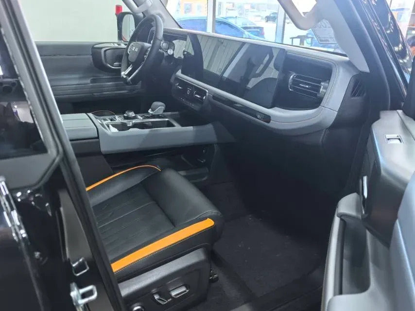 2025 Beijing BJ40 REEV REEV 188HP REEV 40.3KWH,autocango,china used car exporter,china ev exporter,chinese used car exporter,chinese used ev exporter